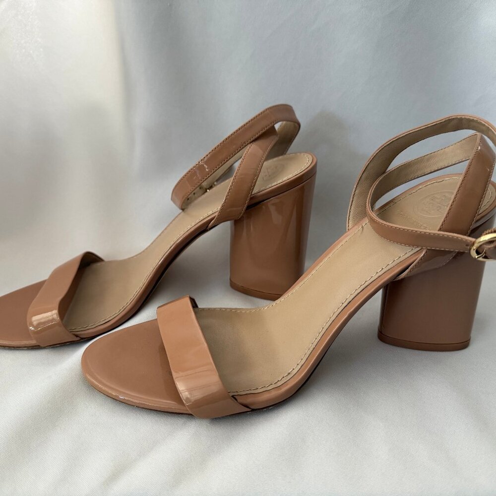 Tory Burch Elizabeth 2 Tan Patent Sandals Size 9